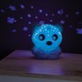 Veilleuse projection ourson bleu: vue de face et en mode nuit